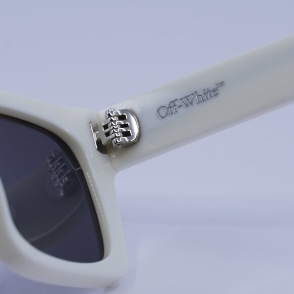 Off-White OERI13X VALDEZ 0107 Sunglasses White Square Frame, Dark Grey Lenses - Picture 8 of 10